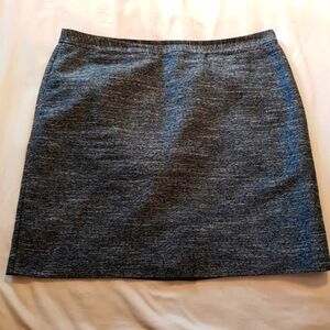 Halogen women's size 16 skirt navy and white lined EUC
